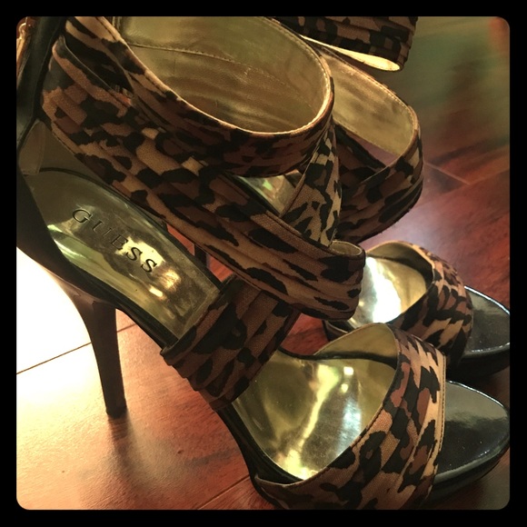 Shoes - Picture 1 of 4